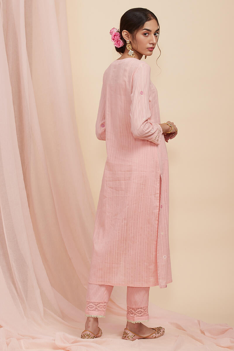Gulnaz Ruhani Kurta