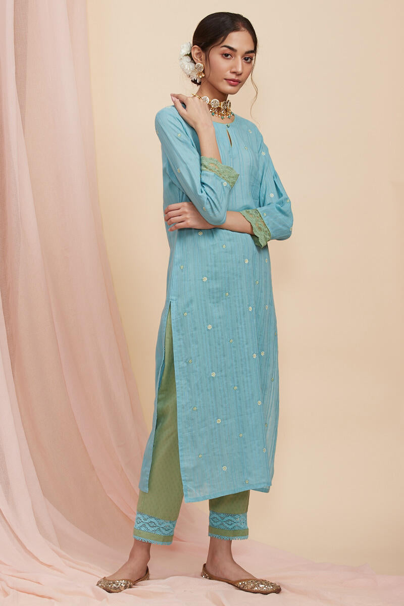 Gulnaz Seher Kurta