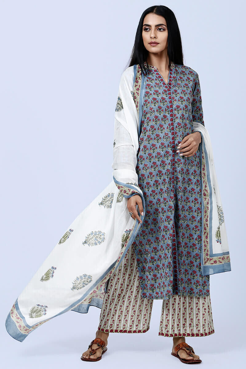 Open buta dupatta