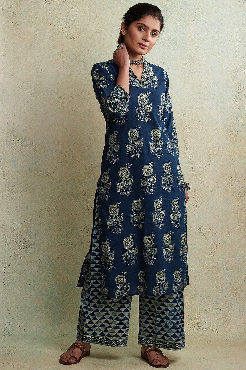 Mahroush Rosana Ajrak Kurta