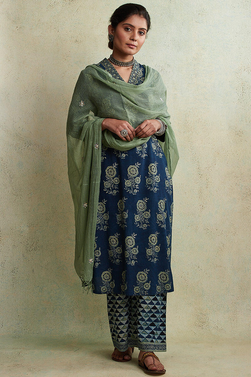 Mahroush Rosana Ajrak Kurta