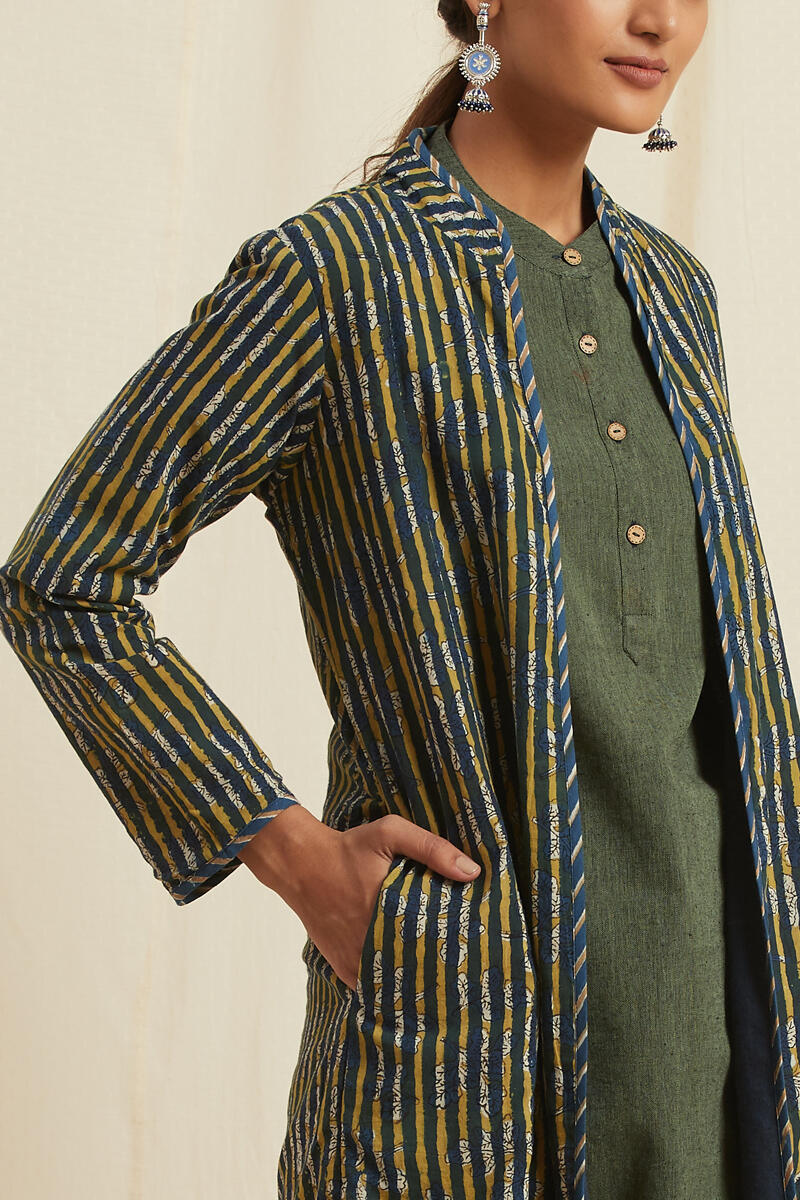 Naadirah Rumaisa Reversible Jacket