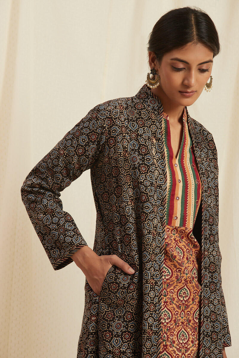 Naadirah Zeinab Reversible Jacket