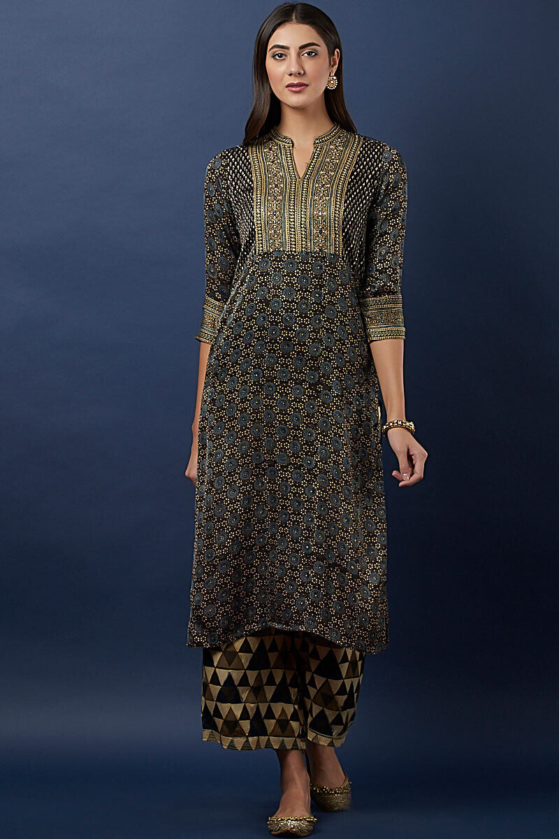 Ajrak silk