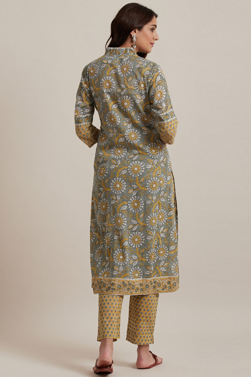 Nausheen Mehtab Kurta
