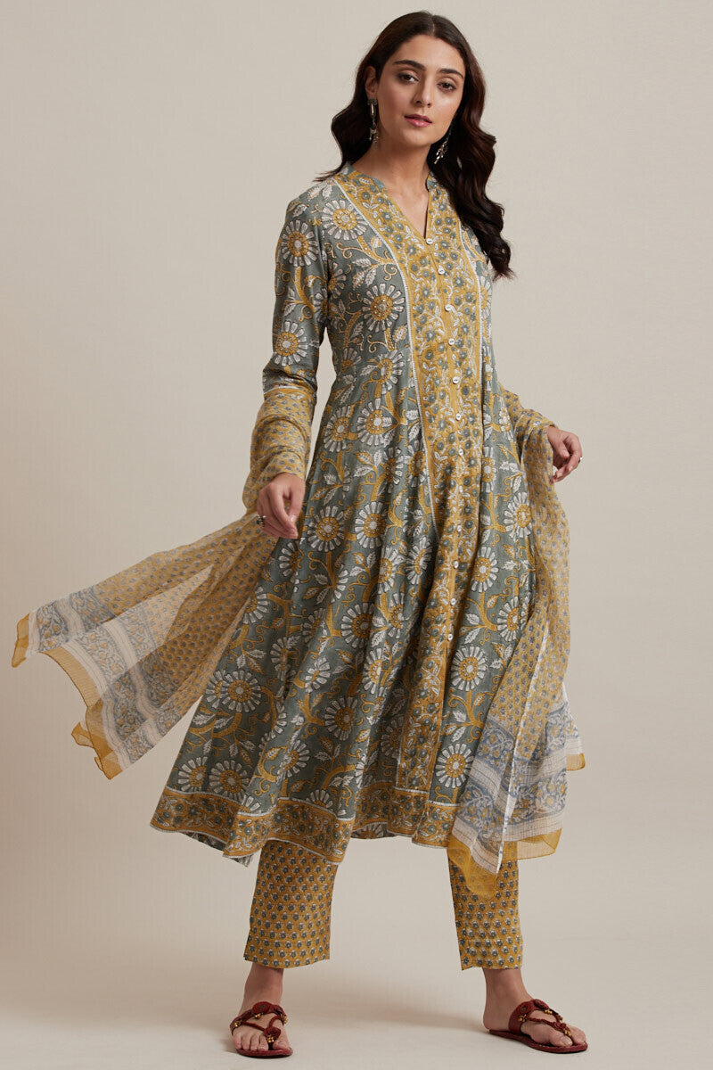 Nausheen Zabia Kurta