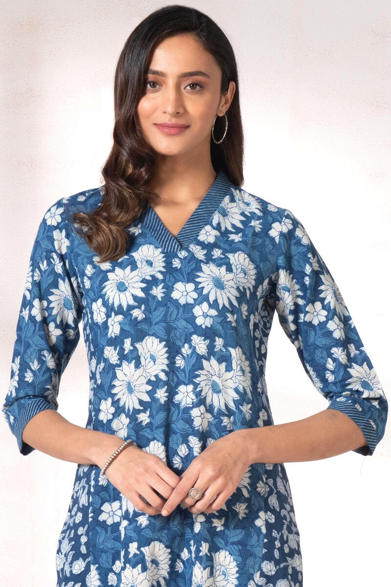 Noor Nazrina Indigo Kurta