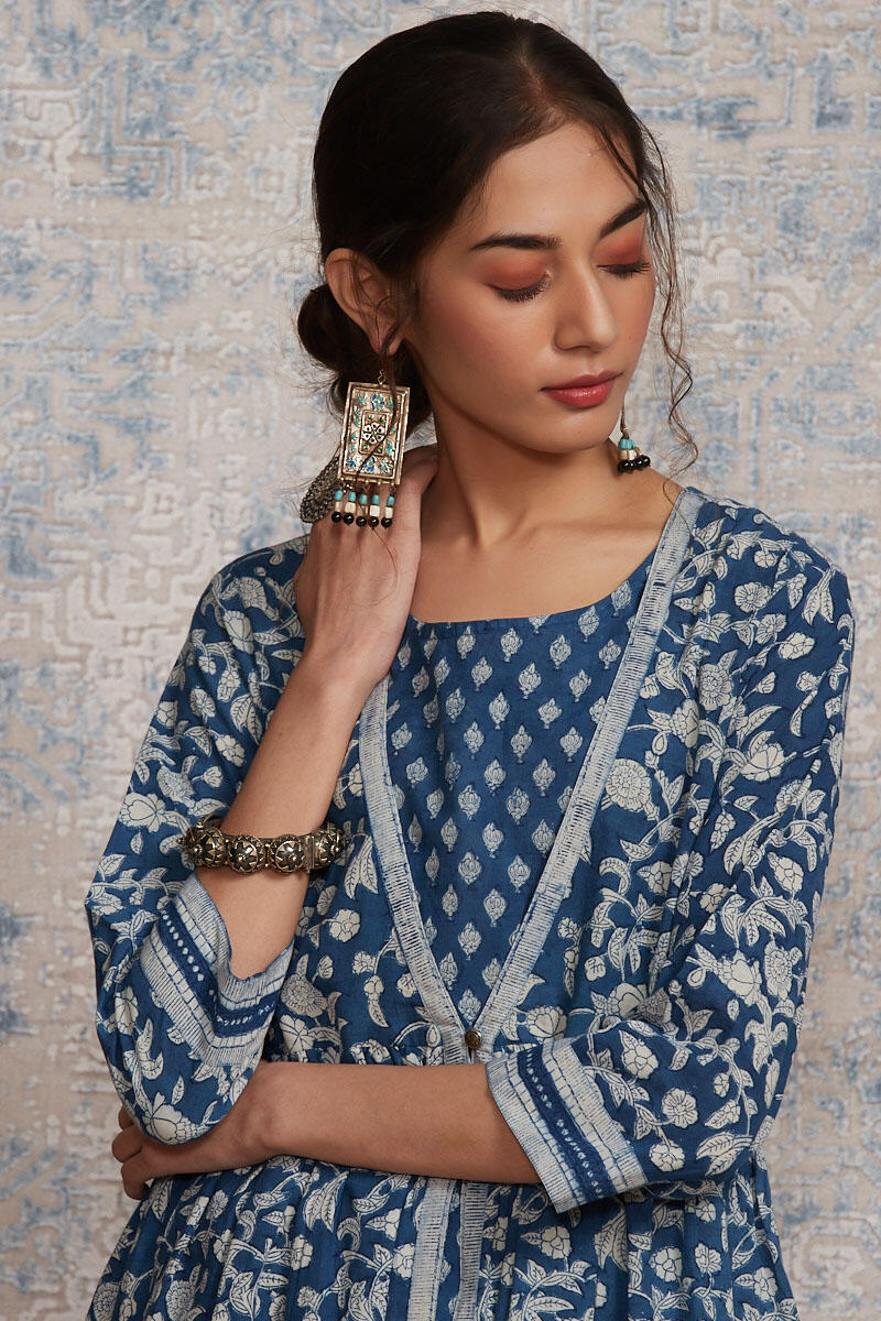 Nurtaj Farheena Kurta