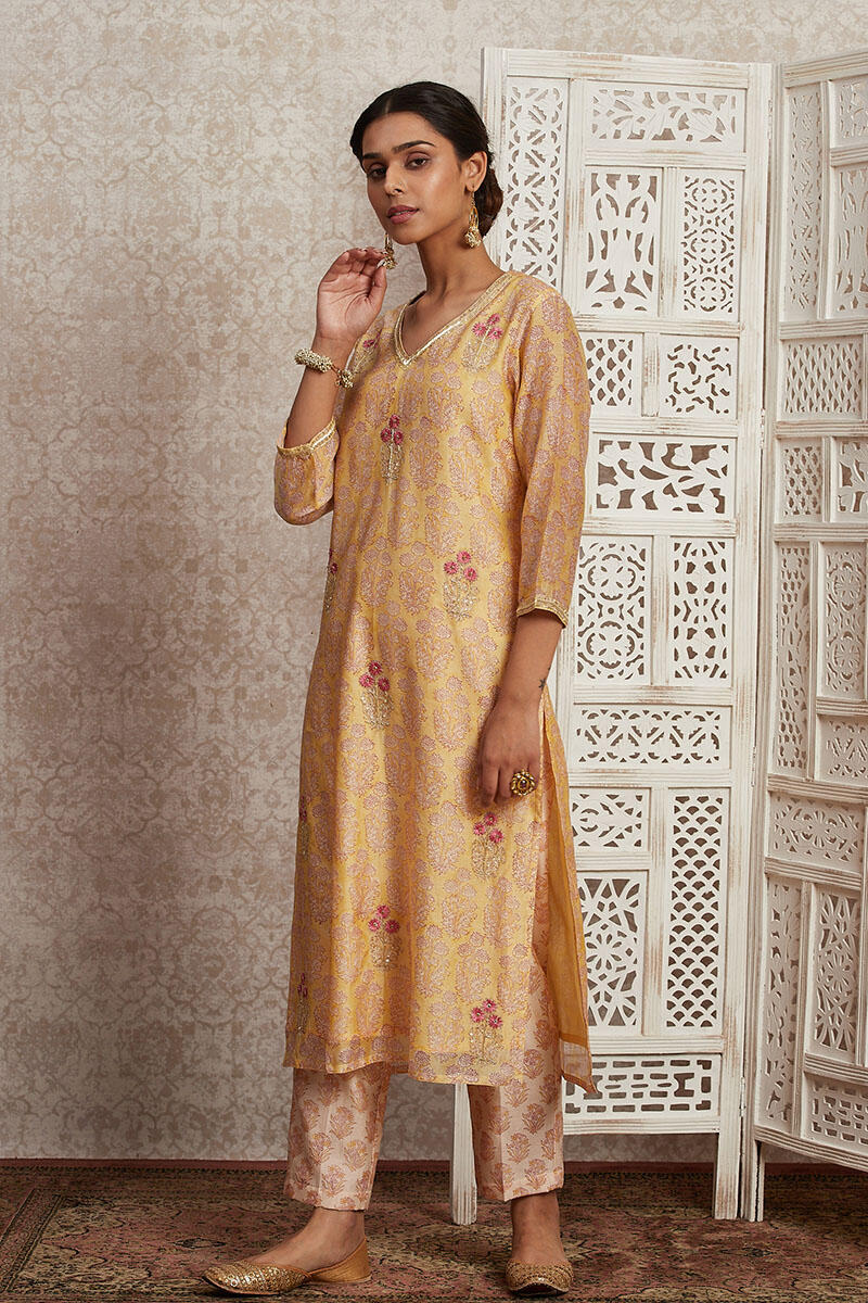 Parinaz Saira Chanderi Kurta