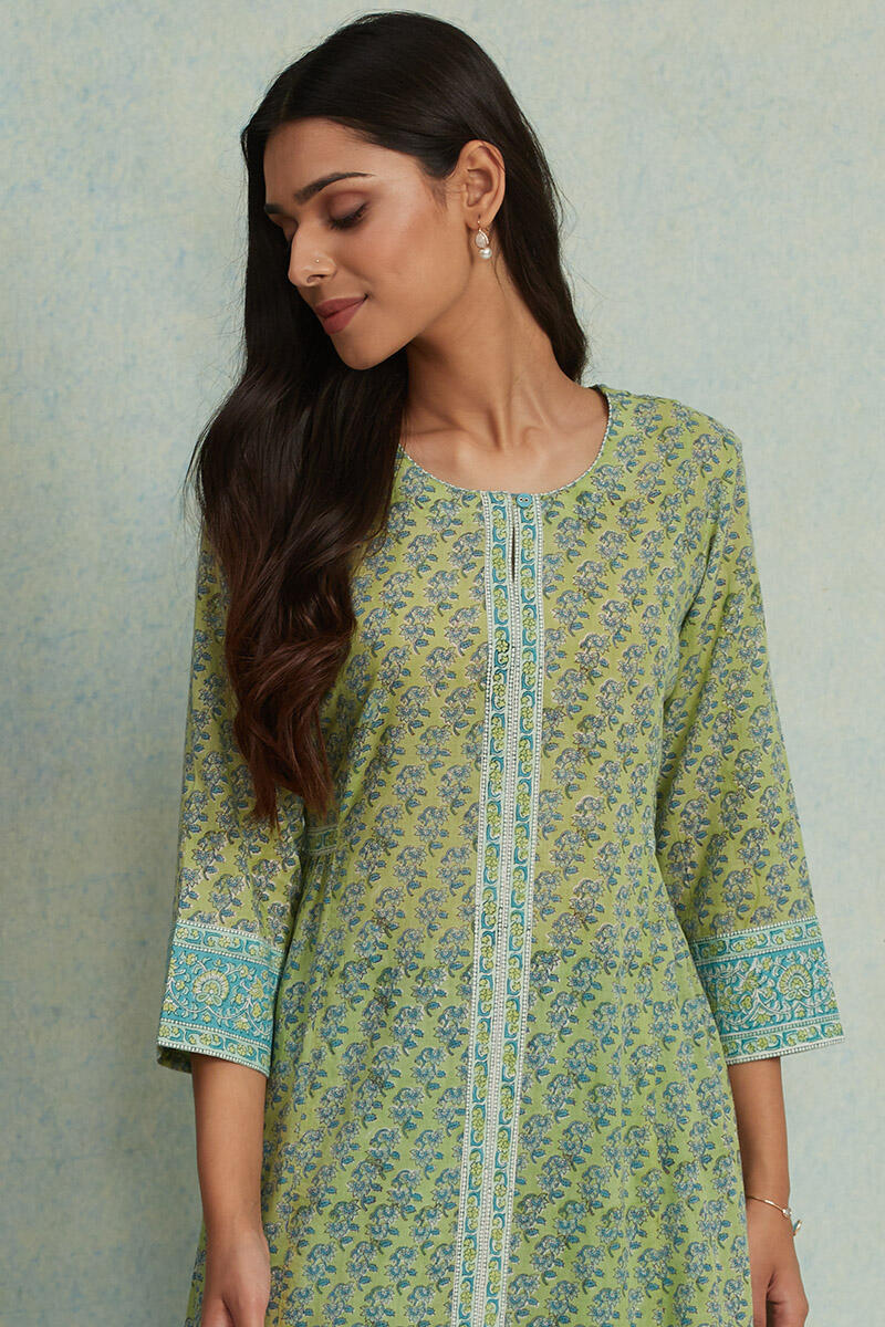 Roz Meher Nashmia Kurta