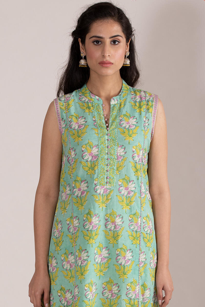 Roz Meher Sarah Kurta