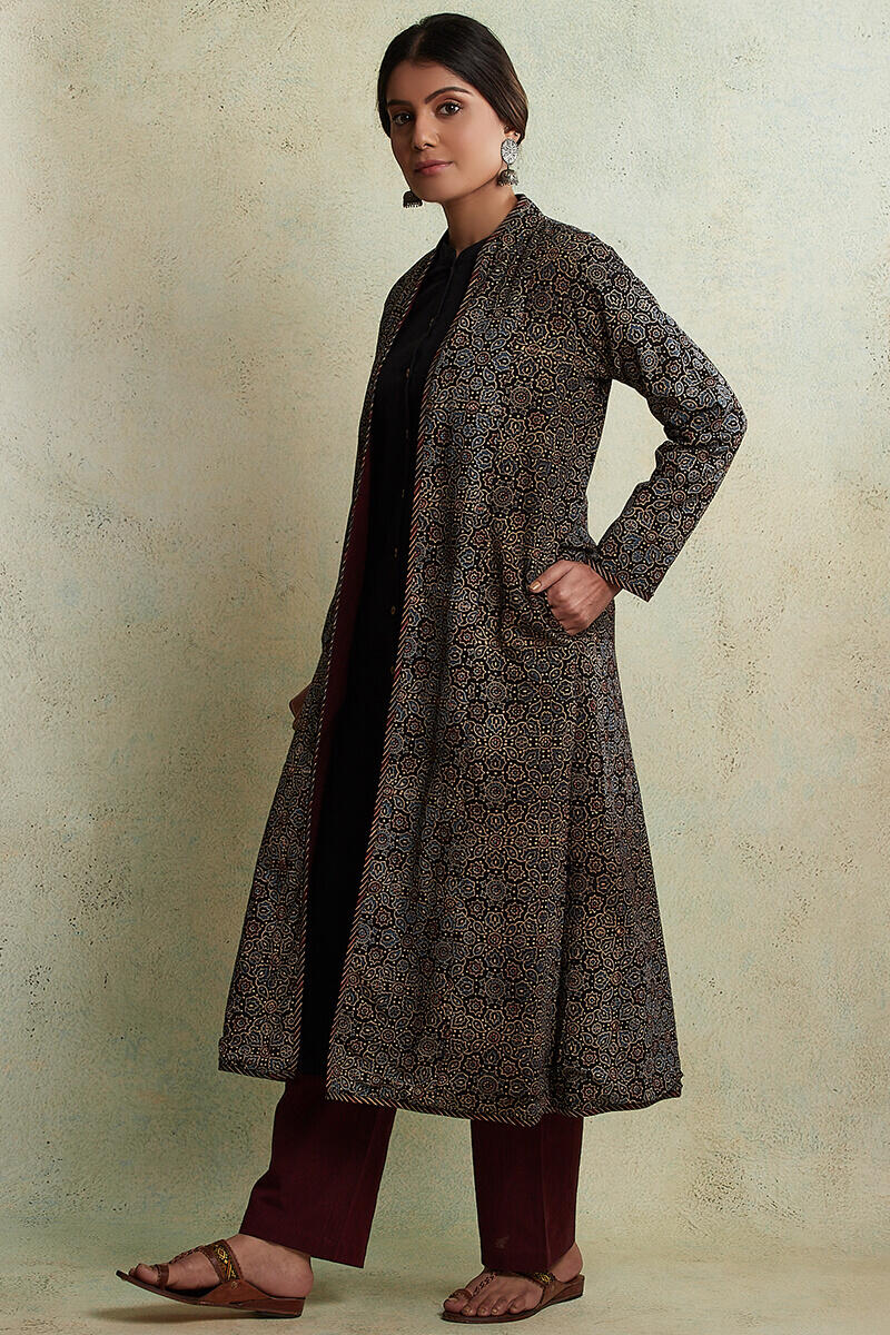 Zahabiya Heer Reversible Handloom Jacket