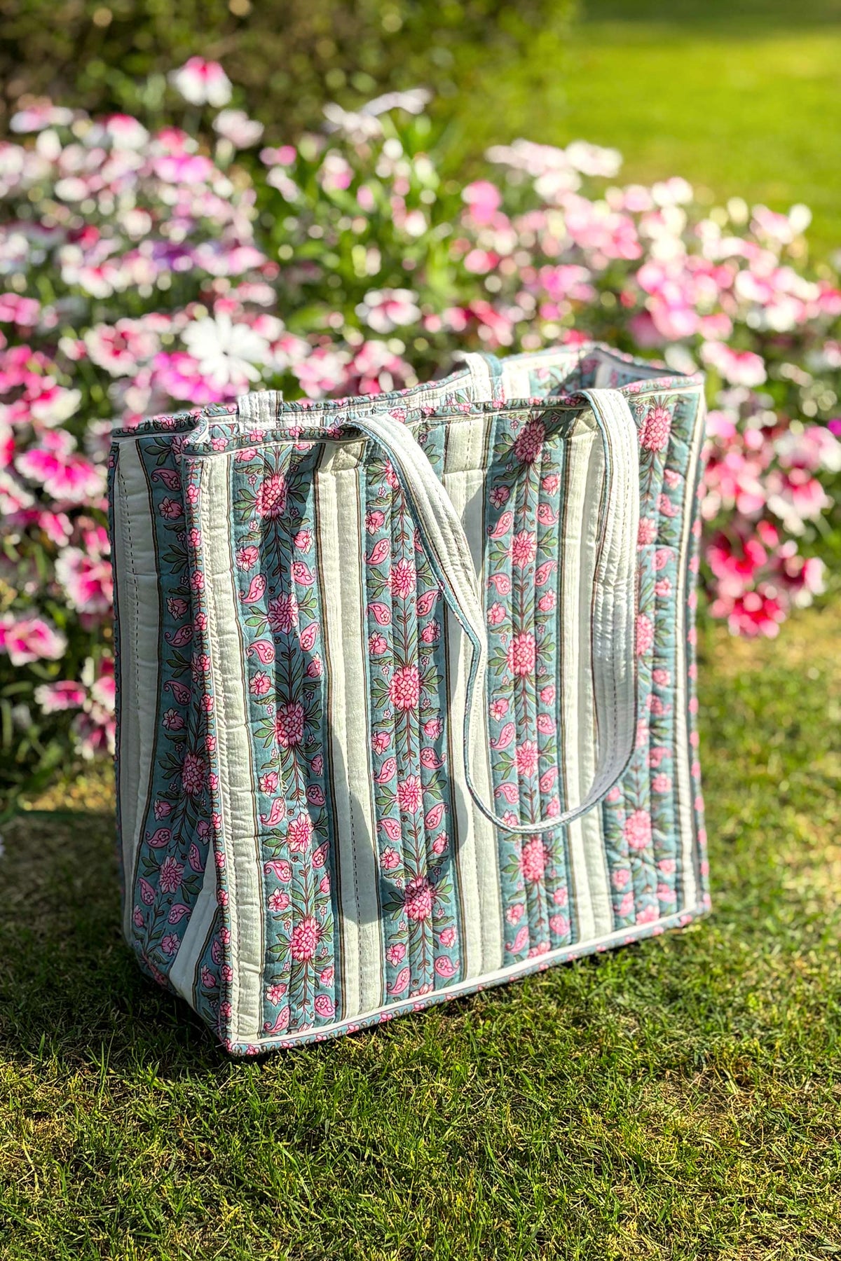 Different Types of Bags For Women - A Complete Guide