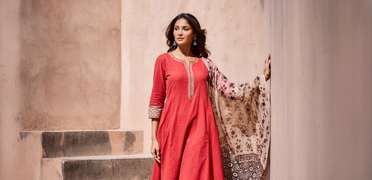 Discover Different Types of Kurtas for Women