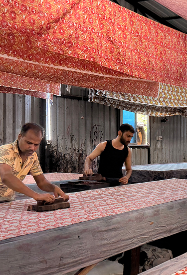 How Traditional Printing Techniques Create Timeless Wardrobes