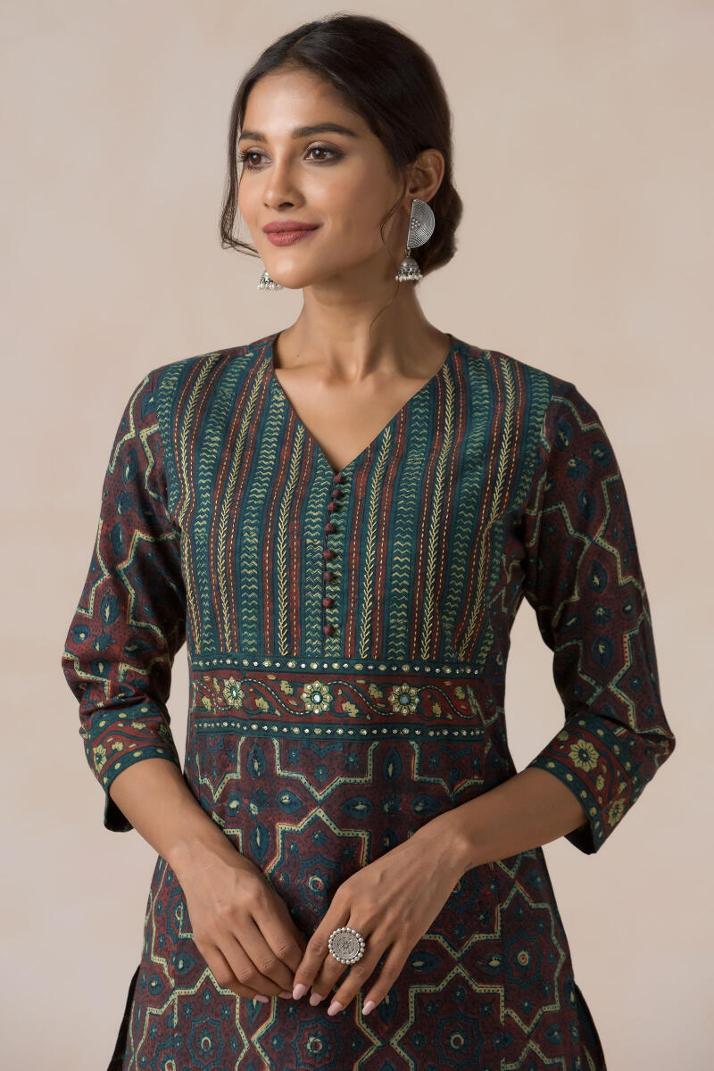 Sehra Nasrin Kurta