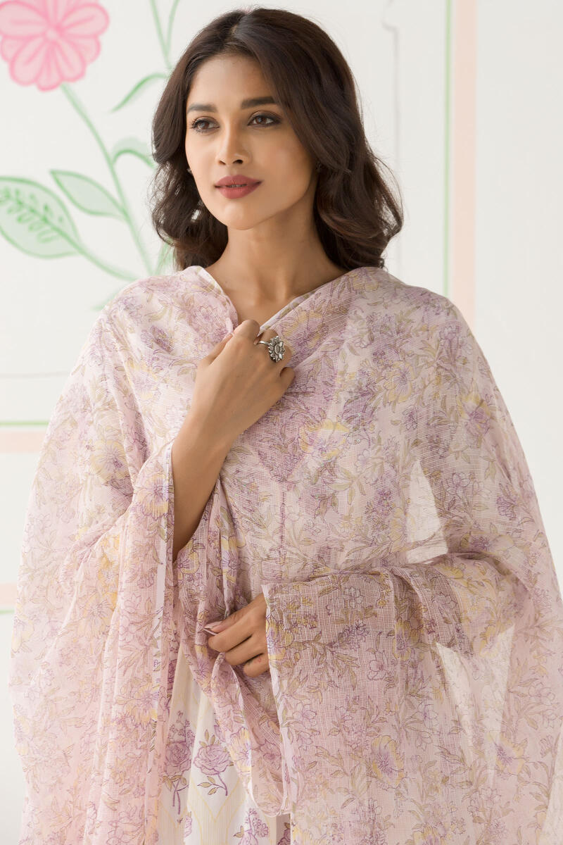 Gulbarg Nafia Kota Dupatta