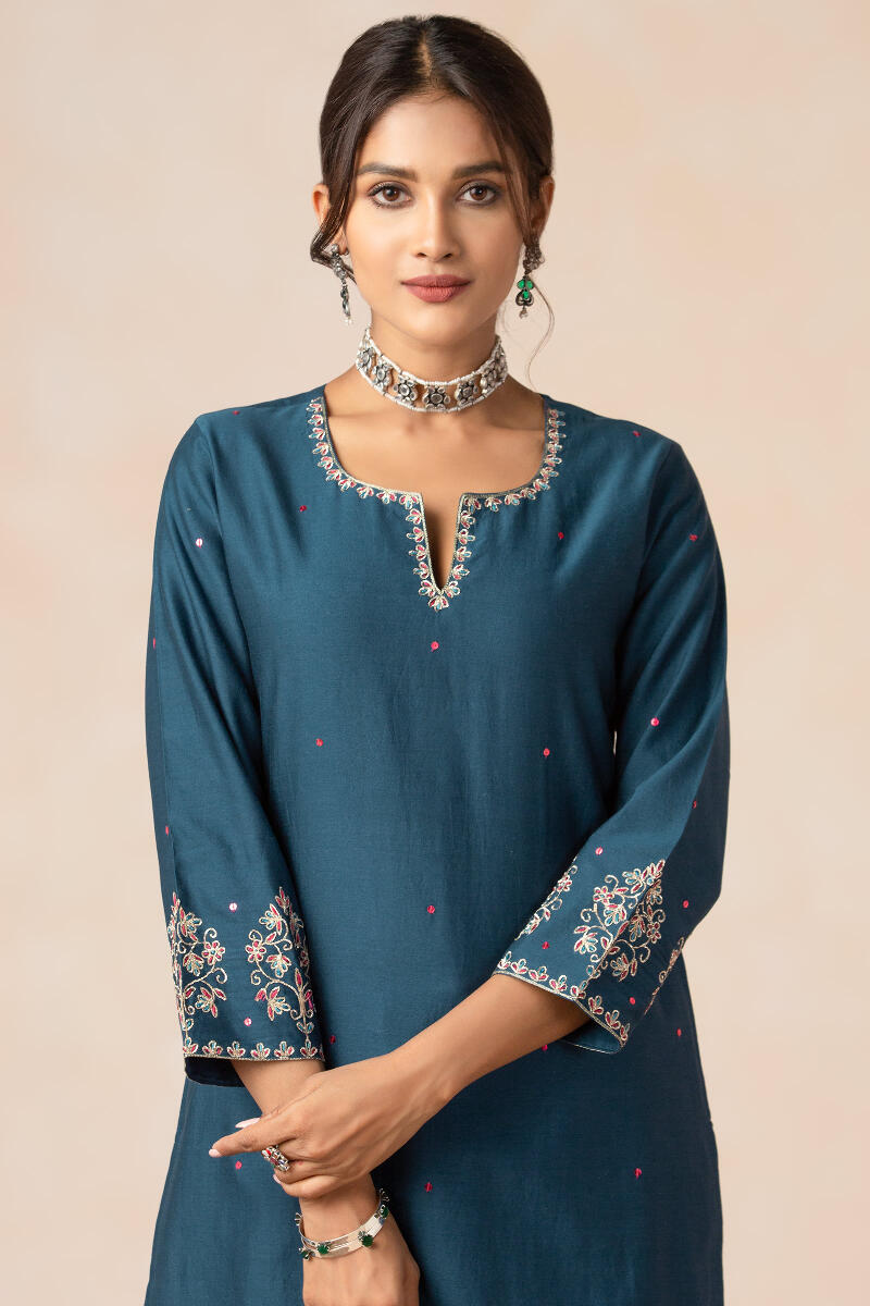 Nazma Rozinah Chanderi Kurta