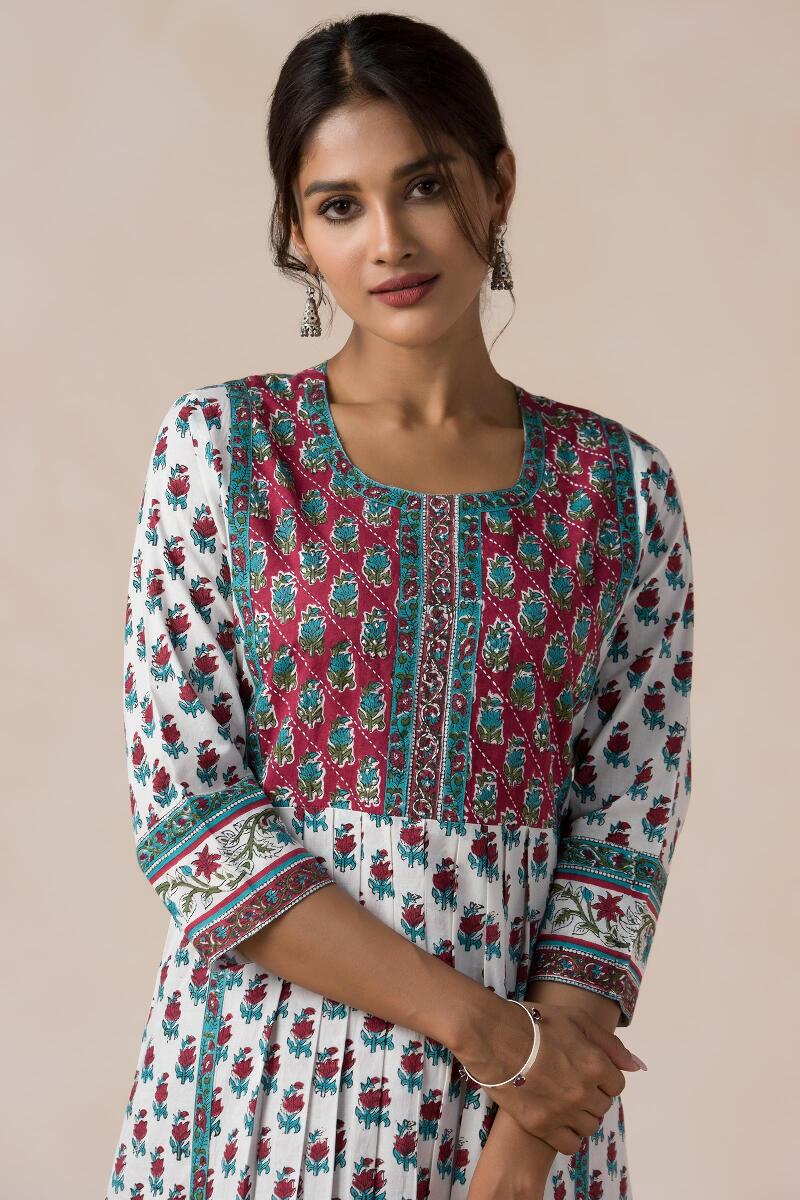 Gauhar Aafiya Kurta