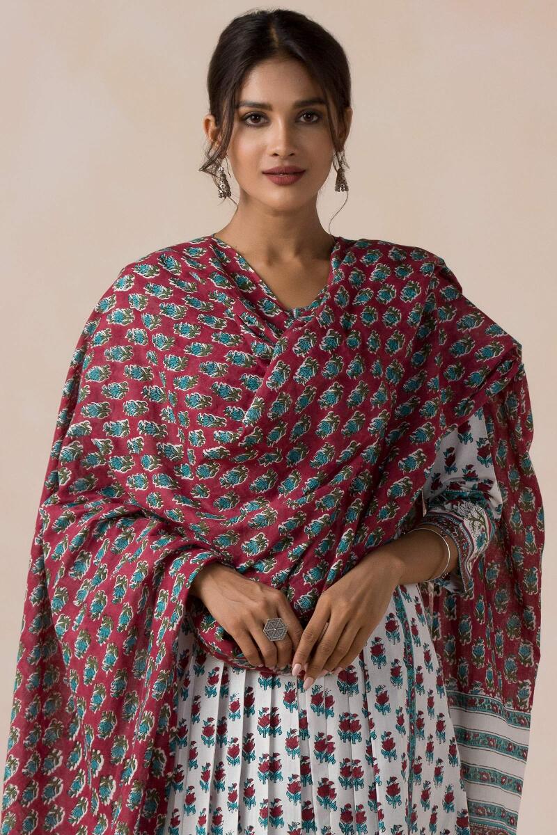Gauhar Aafiya Dupatta