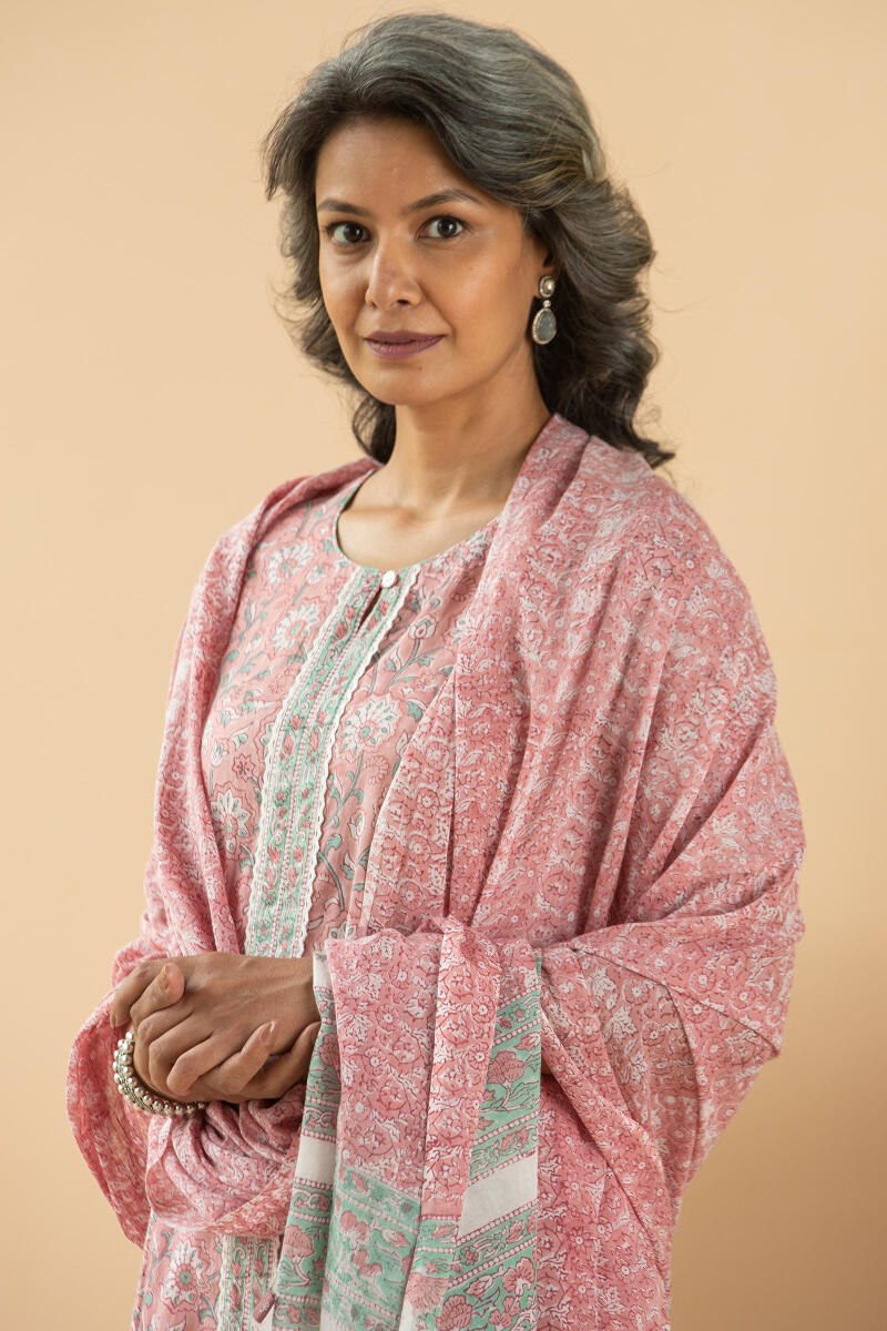 Roz Meher Nusrat Dupatta