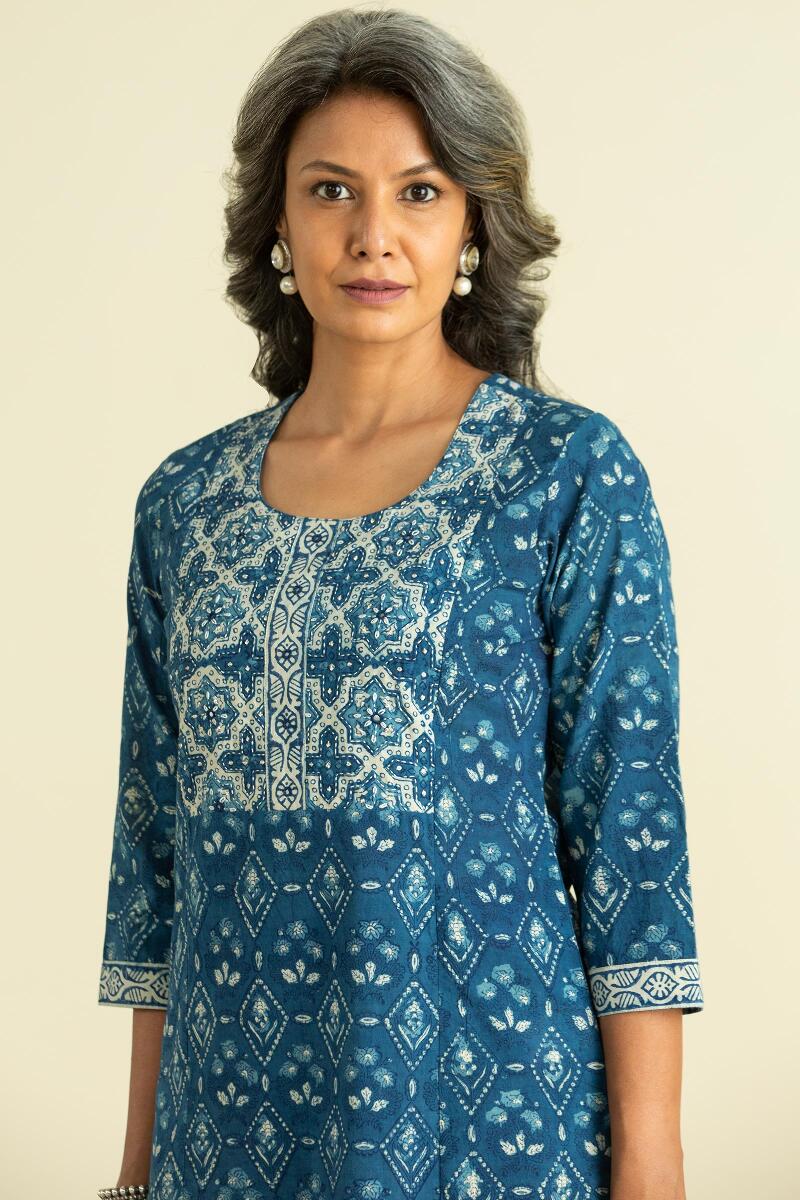Noor Nohreen Kurta