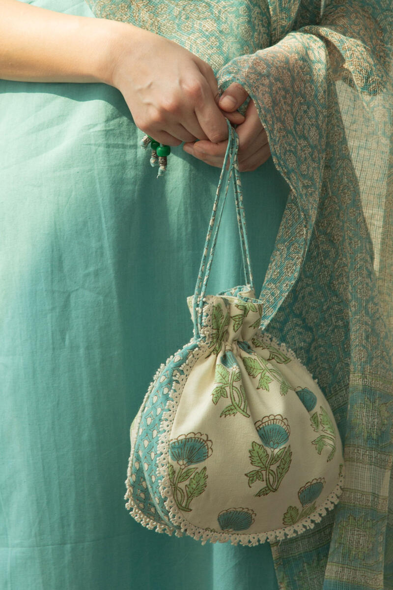 Aashiyana Nikhat Potli Bag