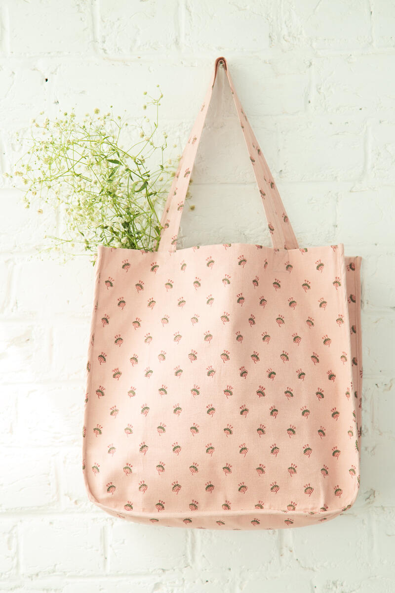 Roza Saira Tote Bag