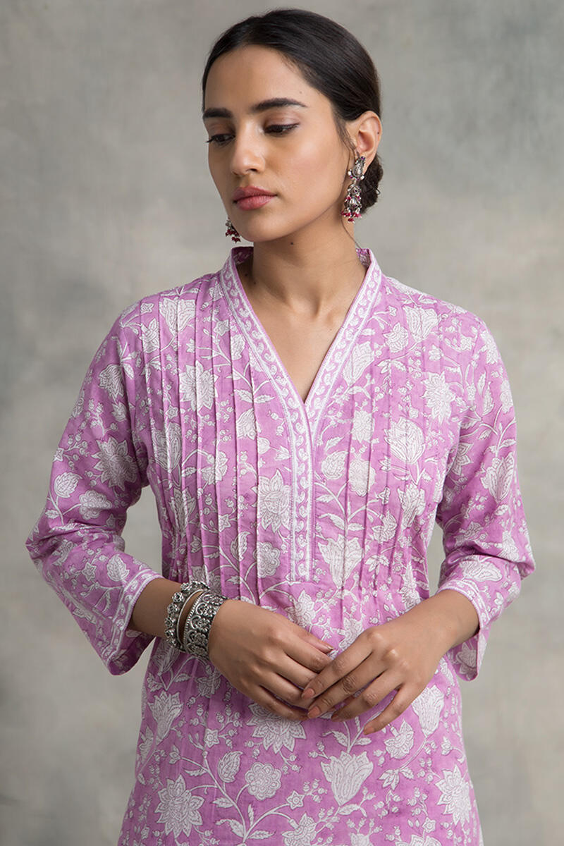 Gauhar Nazneen Kurta