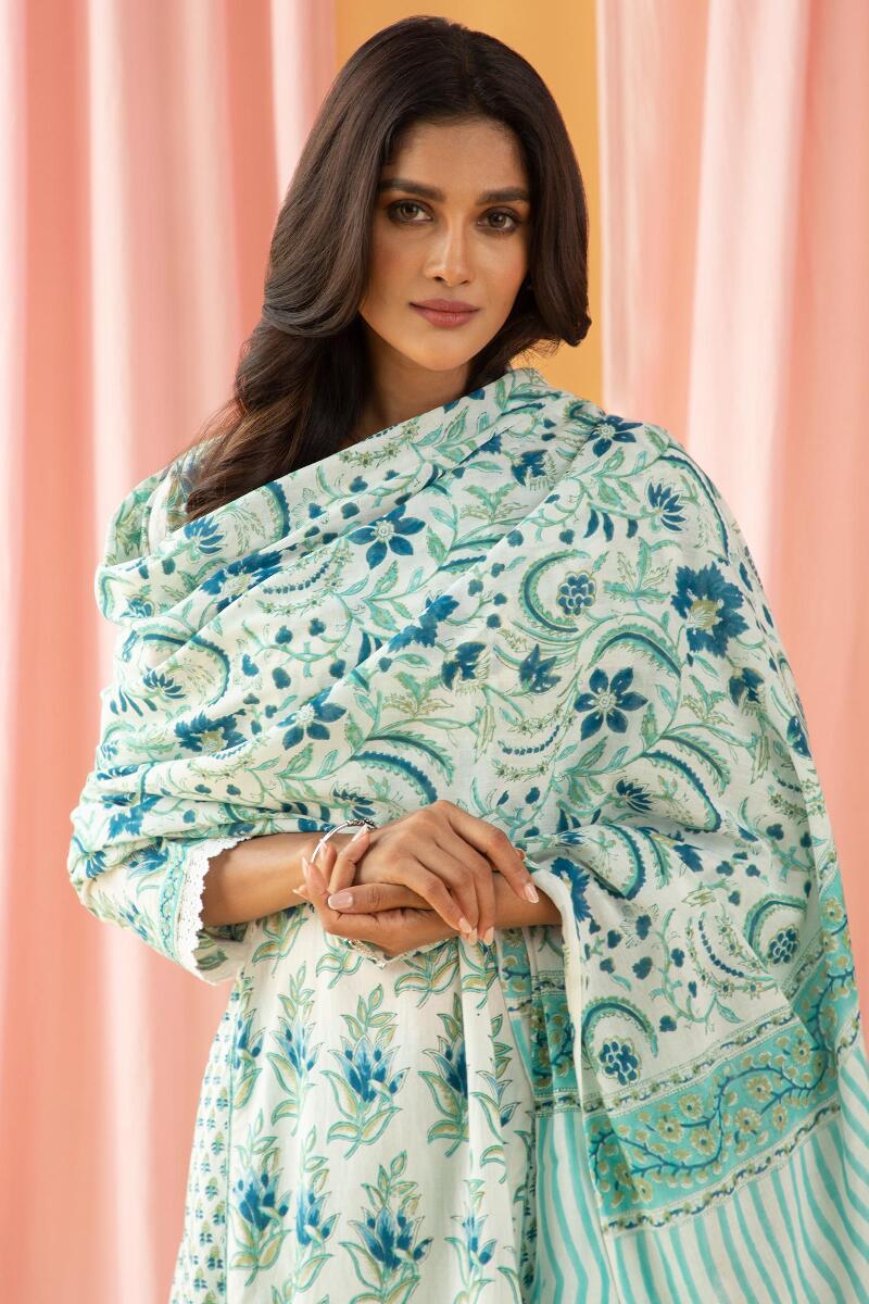 Roz Meher Maira Dupatta