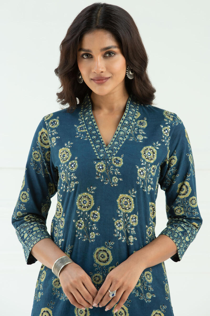 Sehra Ajrak Saisha Kurta