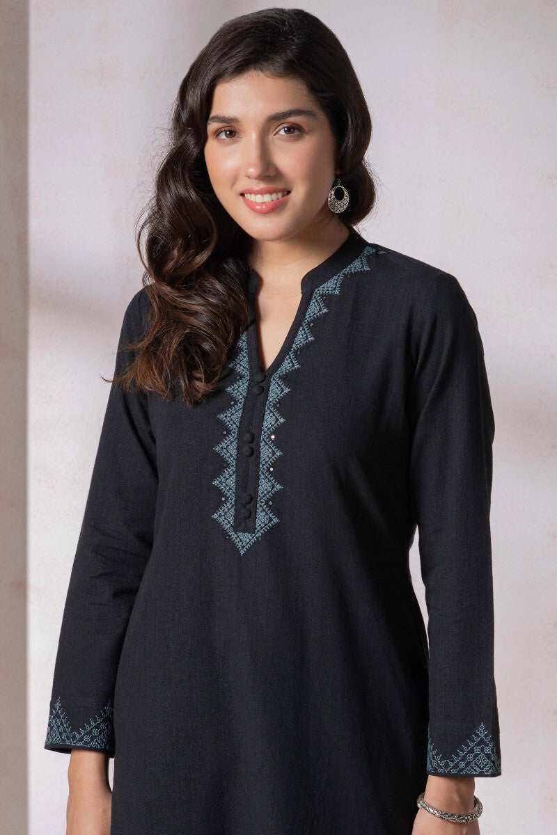 Naadirah Nazreen Handloom Kurta