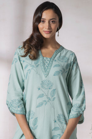 Naadirah Faizah Sanganeri Kurta