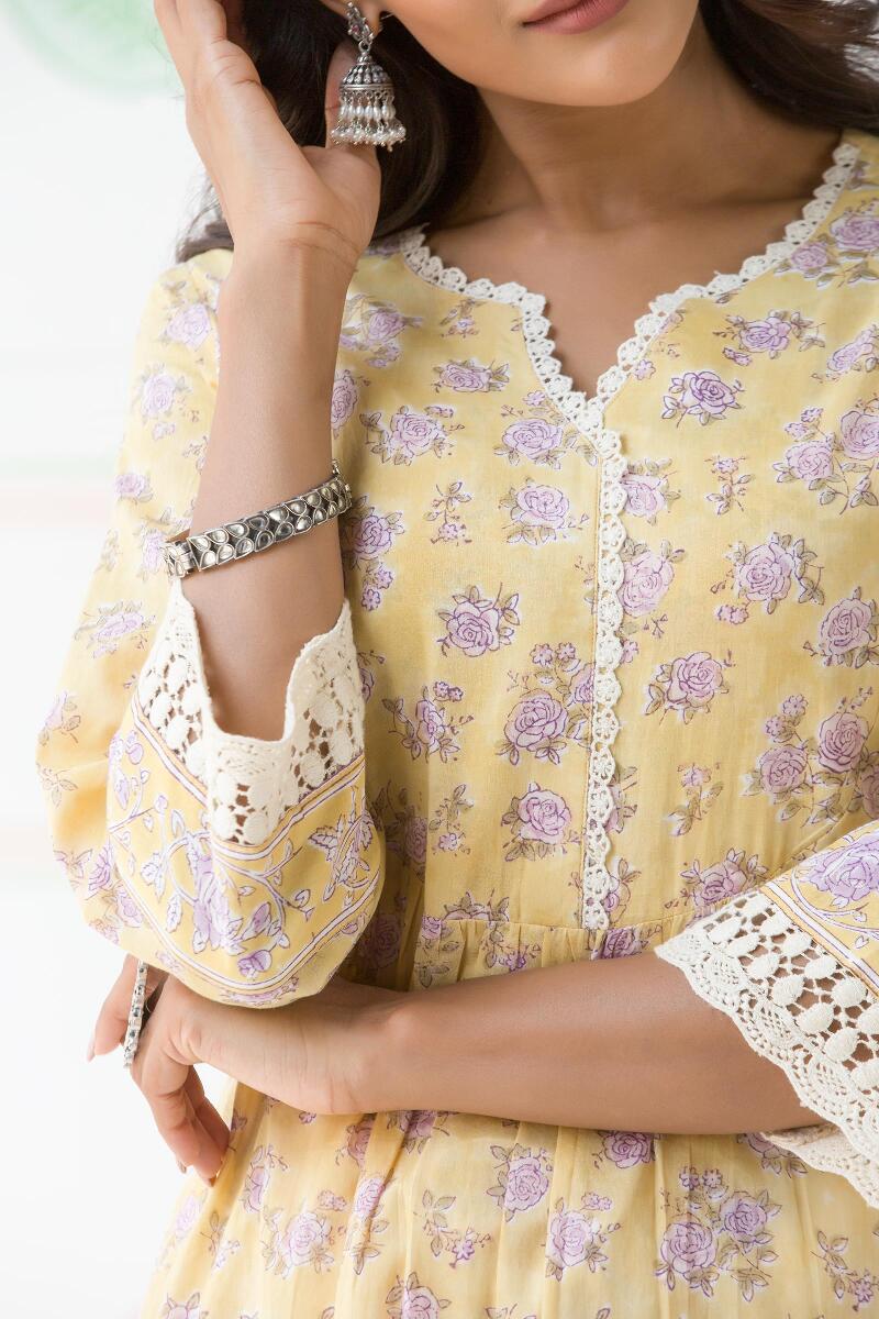 Gulbarg Fizah Sanganeri Kurta