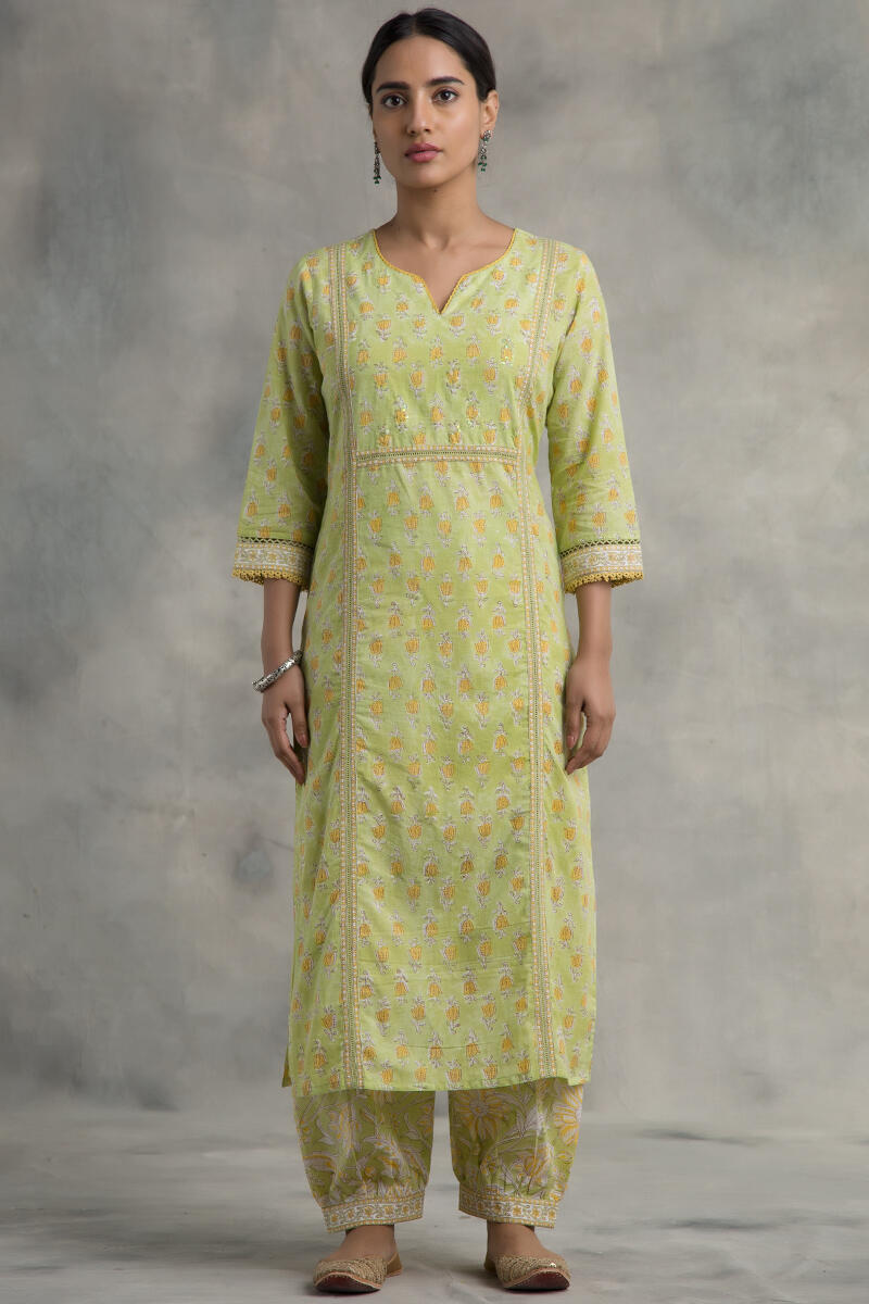 Gauhar Dilnaz Kurta