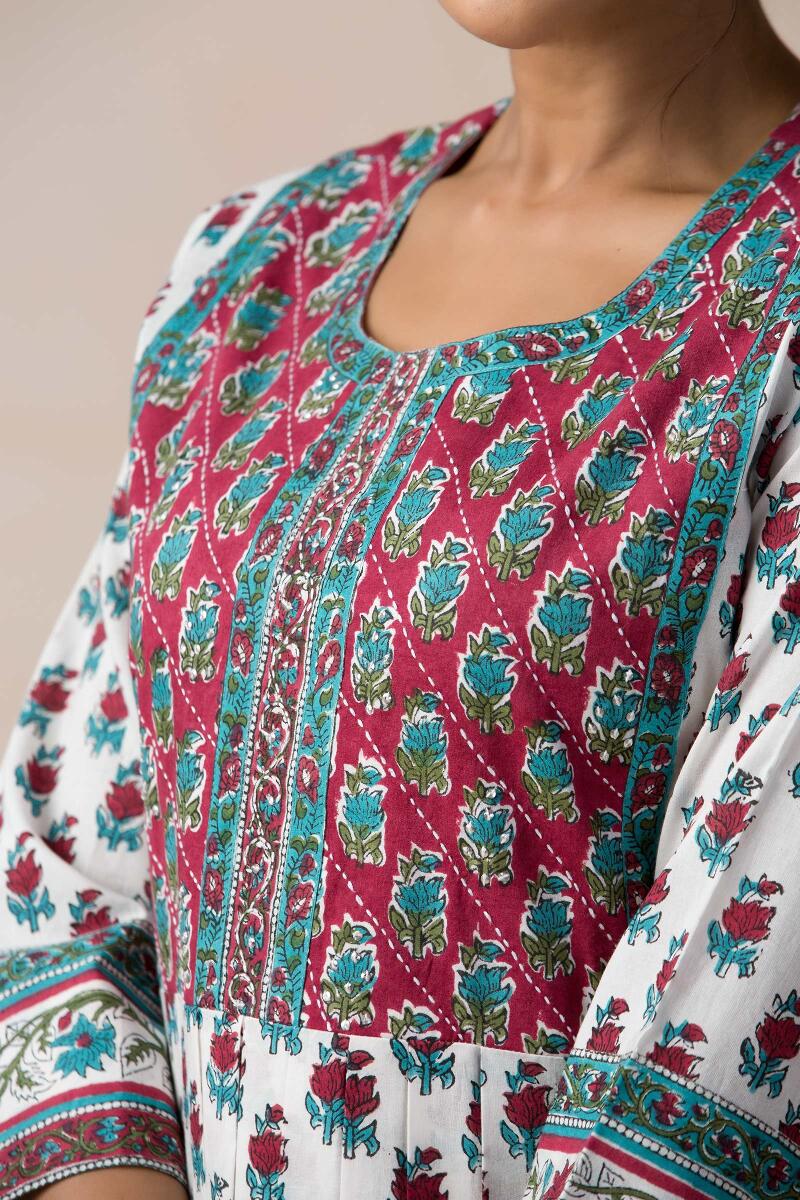 Gauhar Aafiya Kurta