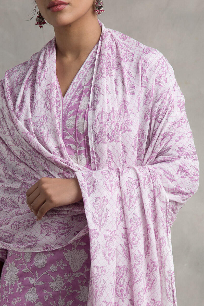 Gauhar Nazneen Dupatta
