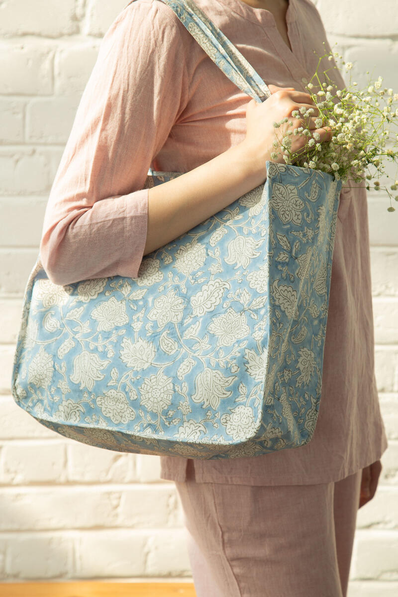 Aashiyana Asma Tote Bag