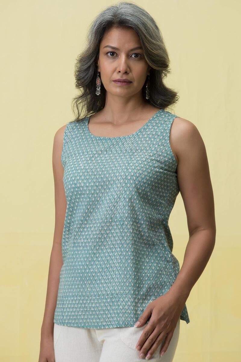 Gulbarg Nikhat Kimono