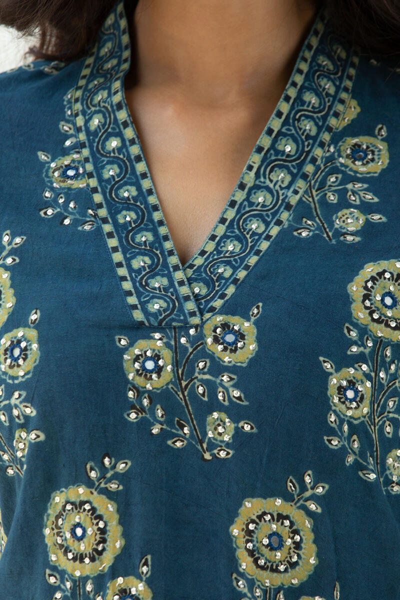 Sehra Ajrak Saisha Kurta