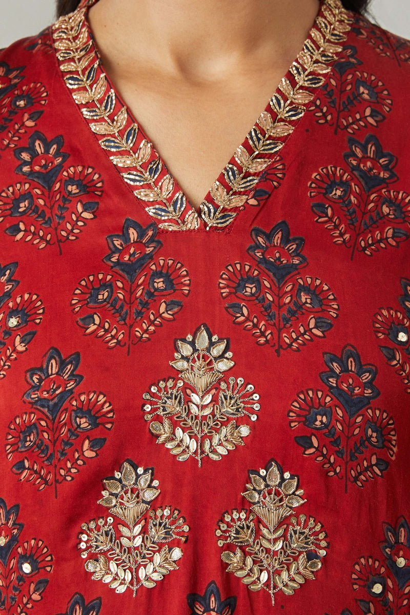 Zubeida Jahanzeb Ajrak Modal Kurta