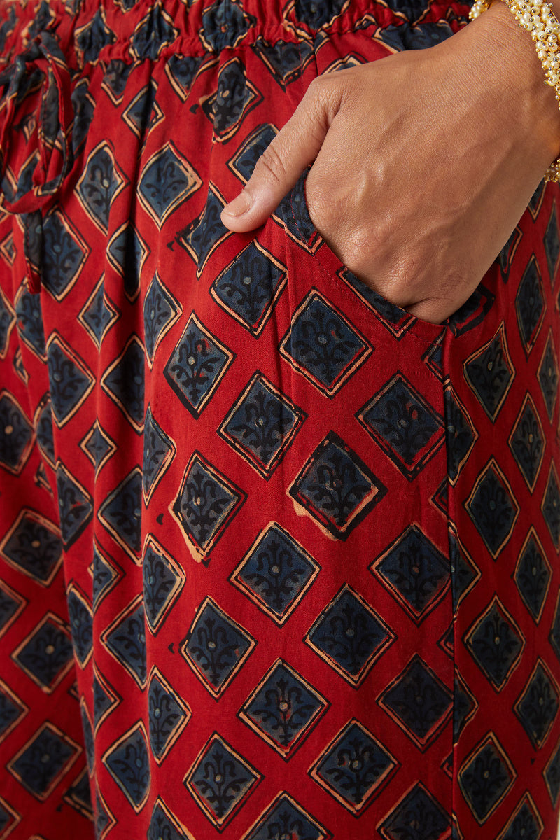 Zubeida Jahanzeb Ajrak Modal Farsi