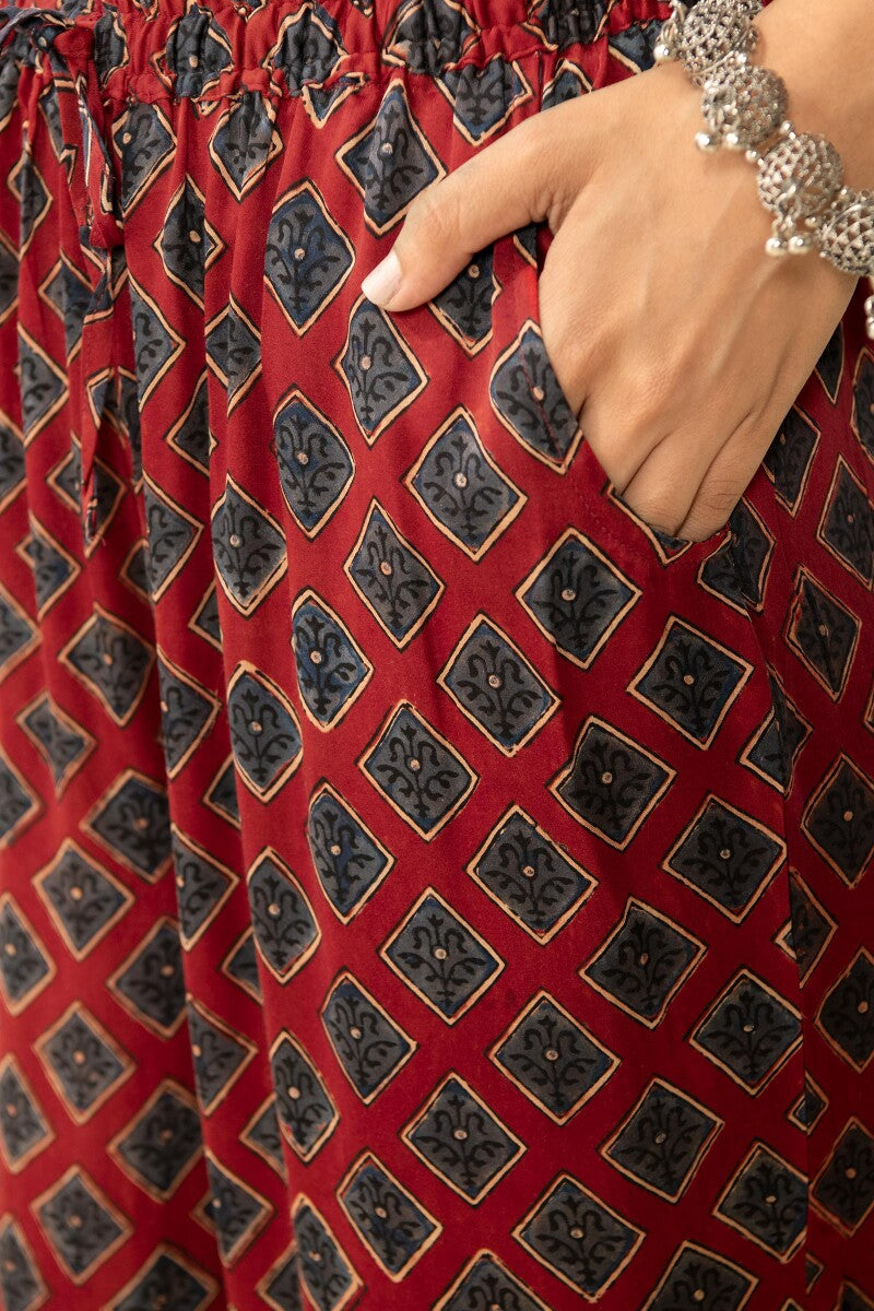 Zubeida Jahanzeb Ajrak Modal Farsi
