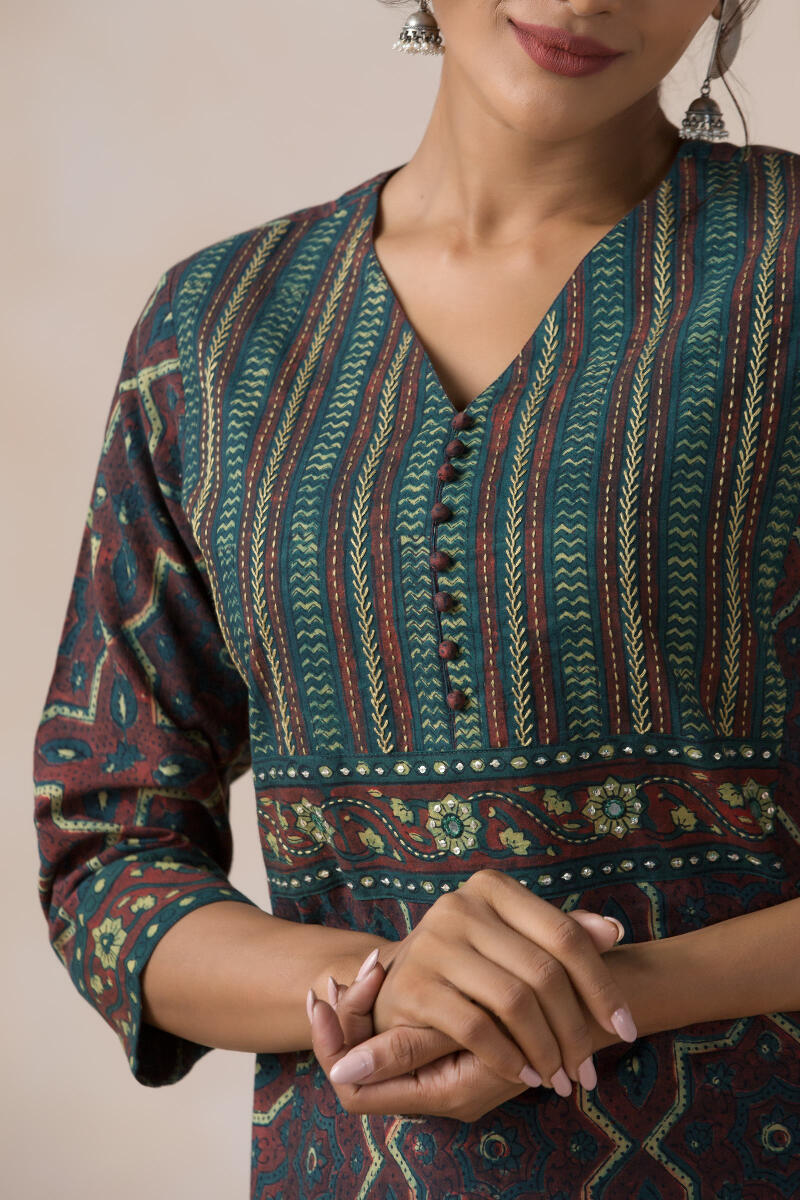Sehra Nasrin Kurta