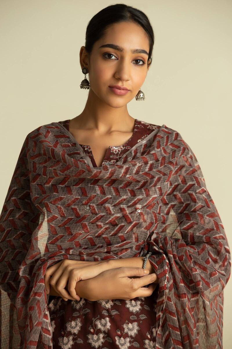 Sehra Rumeha Kota Dupatta