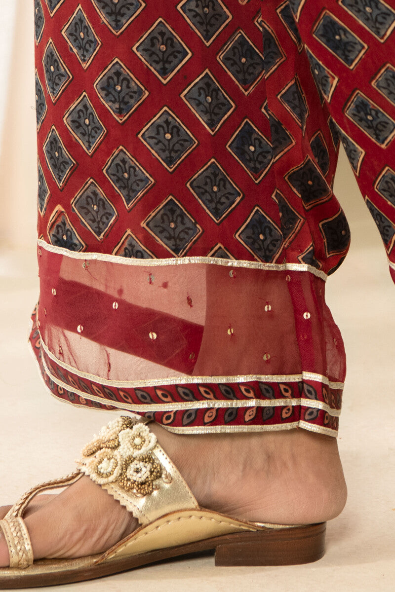 Zubeida Jahanzeb Ajrak Modal Farsi