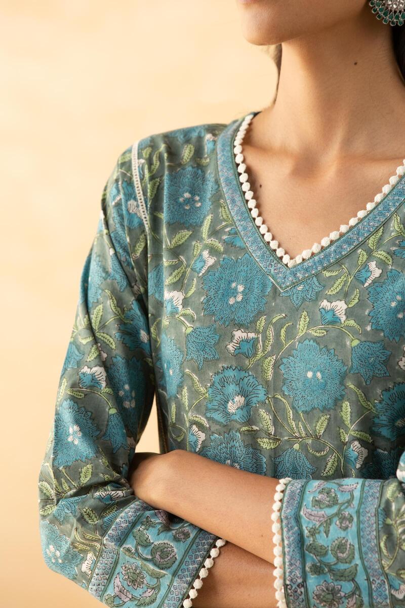 Zahira Samrina Kurta