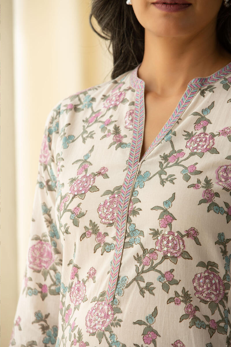 Gulbarg Samrina Kurta
