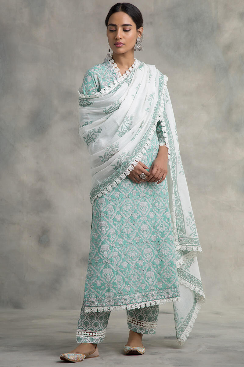 Gauhar Aaliyah Dupatta