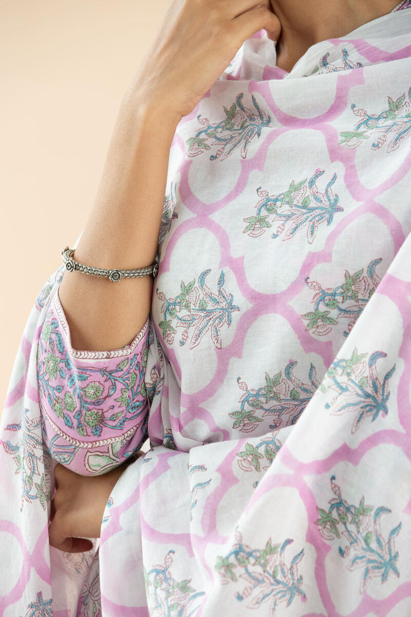 Roz Meher Nahiza Dupatta